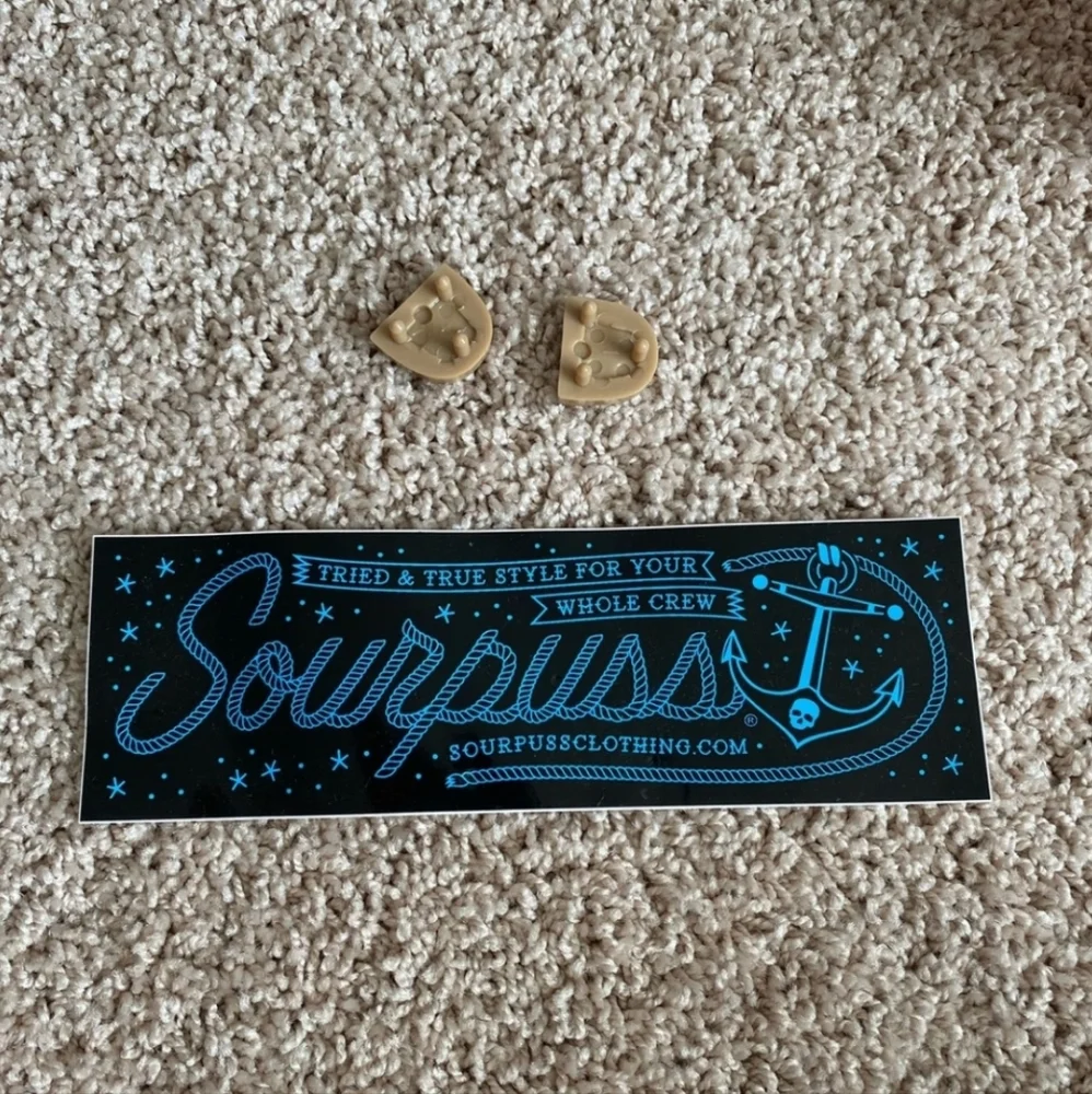 NIB RARE Ironfist Strawberry Lips Platform Heels - Picture 7 of 7